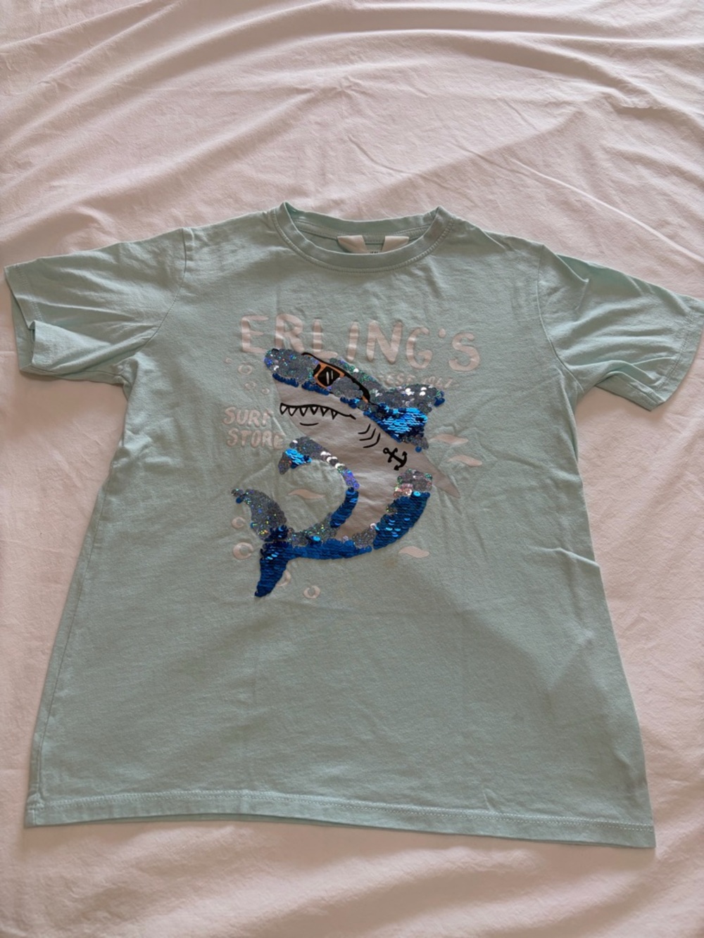H&M Light Blue Tee with Blue Sequin Shark (31)
